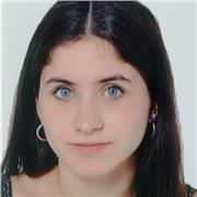 Estudiante de Arquitectura. Voy a dar classes a alumnos de primaria, ESO y batxillerato. Soy una persona responsable y siempre intento sacar lo mejor de cada alumno